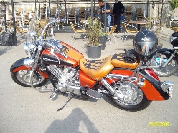 Honda-shadow-750cc